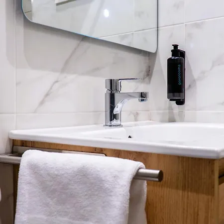 Dona Berenguela By Gaiarooms León